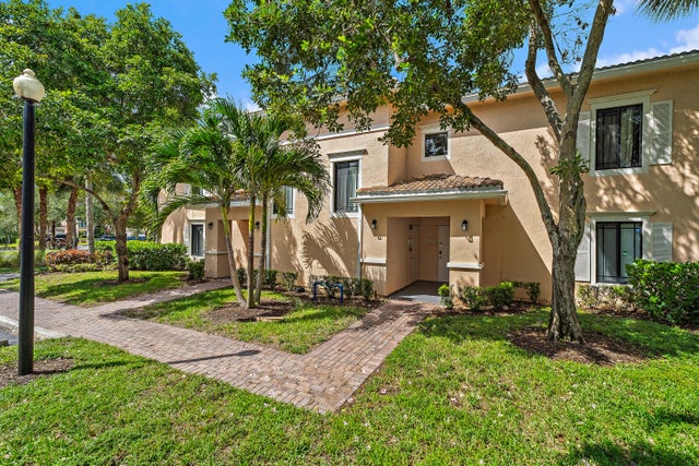 3 of 41 - 2807 Veronia Drive #107, Palm Beach Gardens, FL