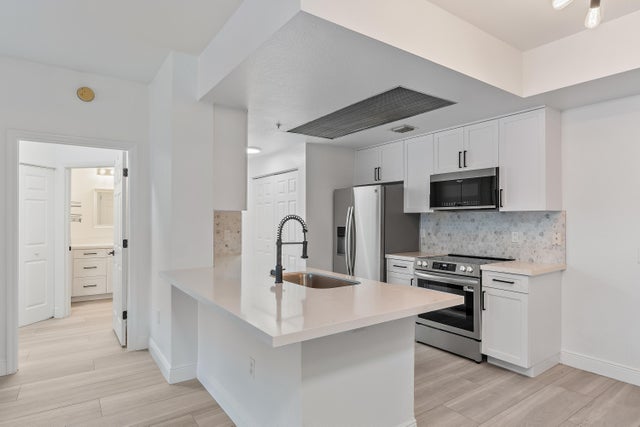 5 of 41 - 2807 Veronia Drive #107, Palm Beach Gardens, FL