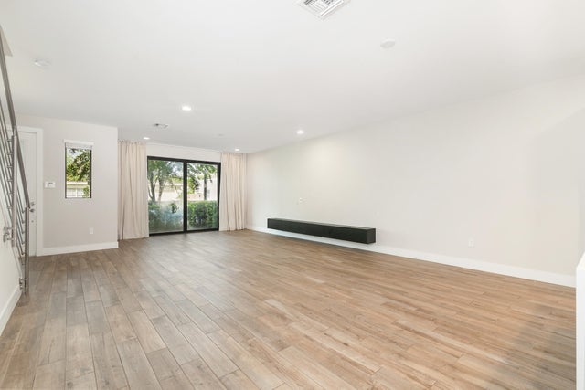 5 of 25 - 3764 Lambert Avenue, West Palm Beach, FL