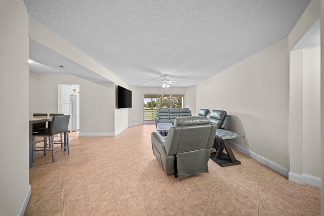 4 of 39 - 3959 Via Poinciana #203, Lake Worth, FL