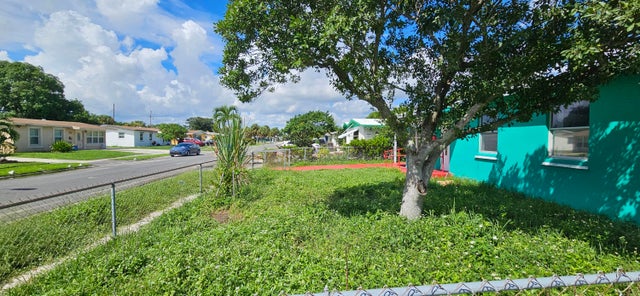 2 of 48 - 1357 9th Street, West Palm Beach, FL