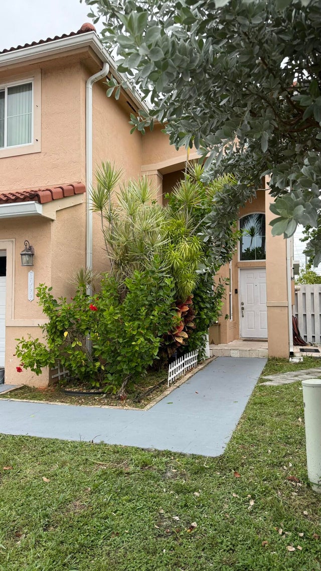 3 of 13 - 3099 W Buena Vista Drive, Margate, FL