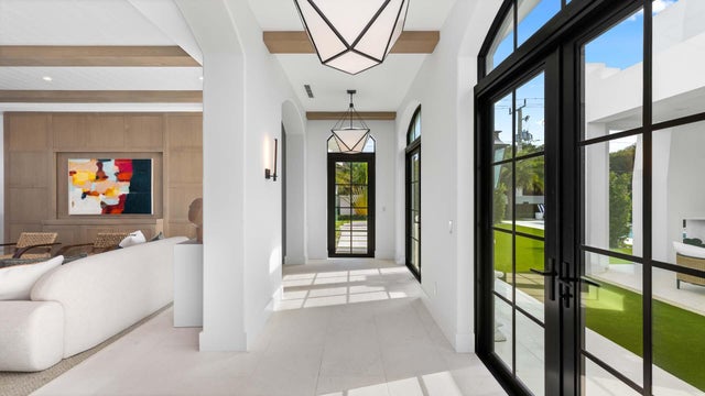 4 of 48 - 734 S Ocean Boulevard, Delray Beach, FL
