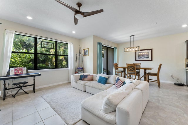 2 of 32 - 8315 Catria Lane, Lake Worth, FL