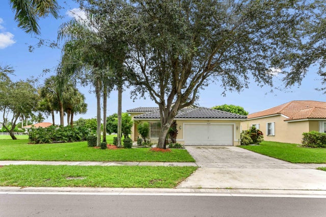 1 of 43 - 5516 Muirfield Village Circle, Lake Worth, FL