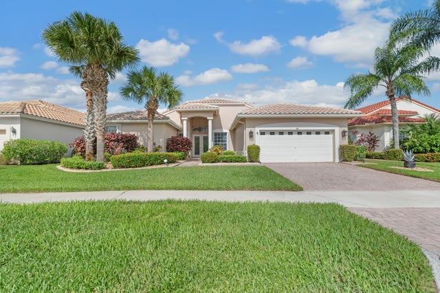 469 Nw Blue Lake Drive, Port Saint Lucie
