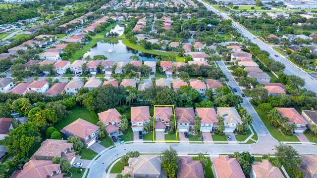 2 of 51 - 1067 Grove Park Circle, Boynton Beach, FL