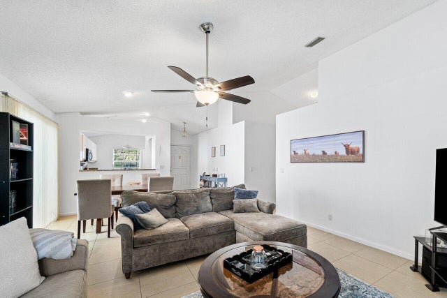 5 of 25 - 16 Commodore Place, Palm Beach Gardens, FL