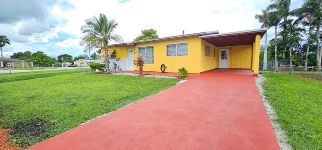 1 of 25 - 632 Sw 13th Street, Belle Glade, FL