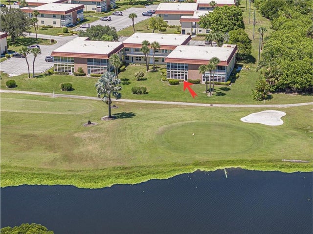 2 of 36 - 111 Spring Lake Court #106, Vero Beach, FL