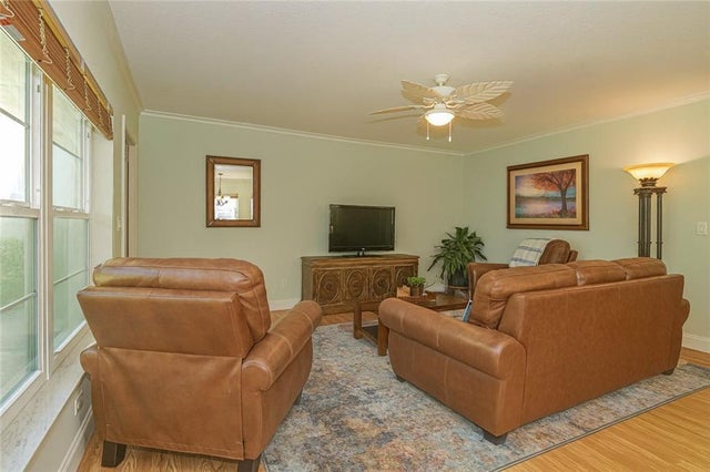 5 of 36 - 111 Spring Lake Court #106, Vero Beach, FL