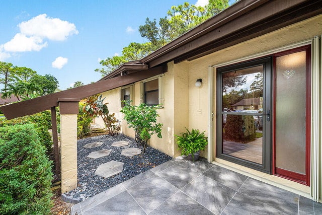 5 of 42 - 33 Copper Pod Court #33, Royal Palm Beach, FL