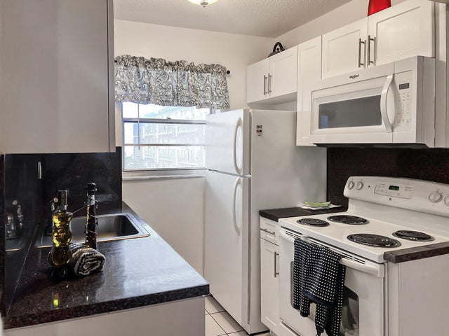 4 of 25 - 2145 Pierce Street #326, Hollywood, FL