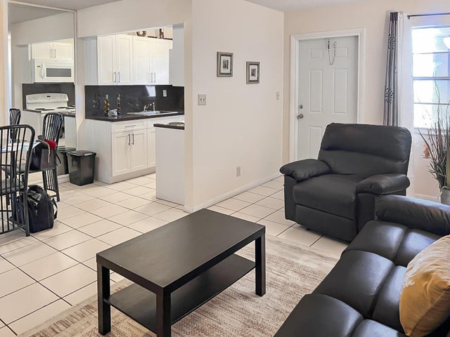 5 of 25 - 2145 Pierce Street #326, Hollywood, FL