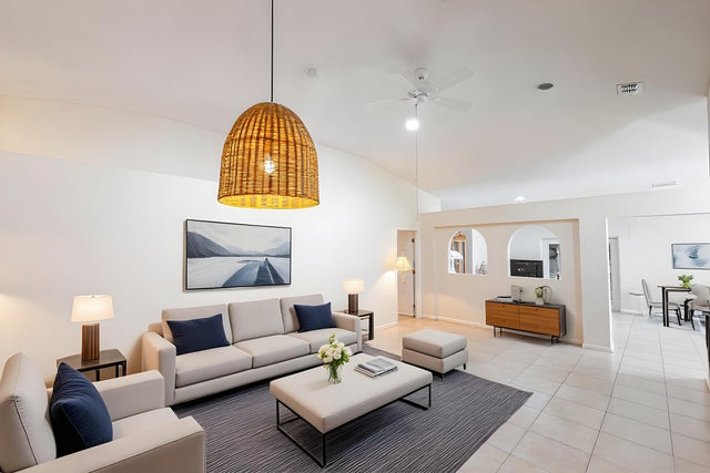 4 of 35 - 488 Sw Deer Run, Port Saint Lucie, FL