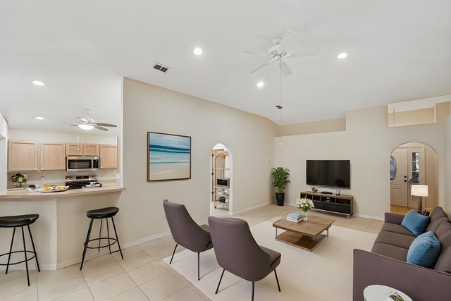 5 of 35 - 488 Sw Deer Run, Port Saint Lucie, FL