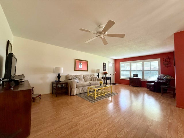 4 of 35 - 215 South Boulevard #c, Boynton Beach, FL