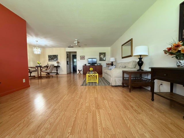 5 of 35 - 215 South Boulevard #c, Boynton Beach, FL