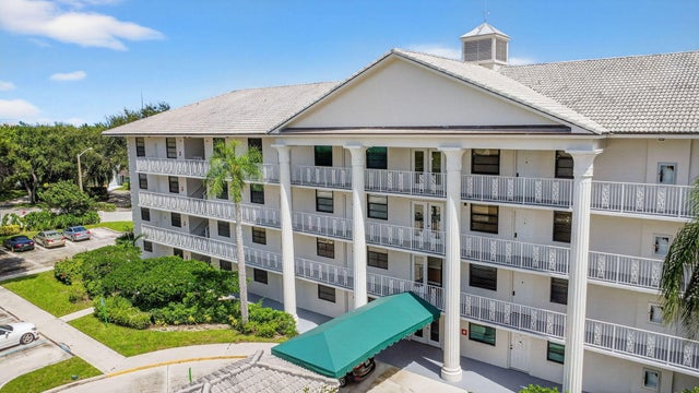 4 of 47 - 3516 Whitehall Drive #403, West Palm Beach, FL