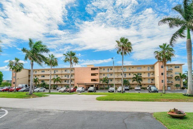 1 of 38 - 2615 Ne 1st Court #301, Boynton Beach, FL