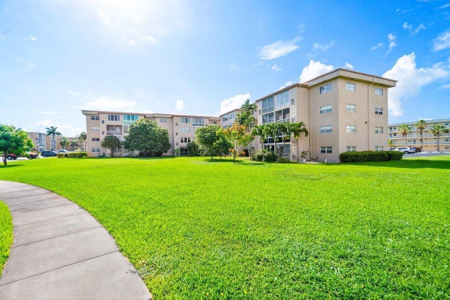 2 of 38 - 2615 Ne 1st Court #301, Boynton Beach, FL