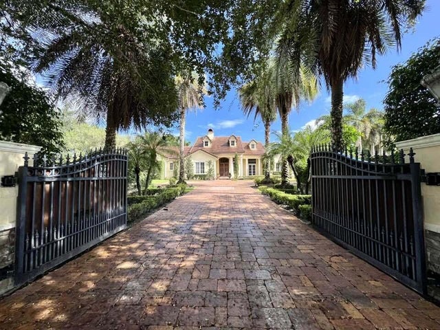 2 of 25 - 2057 Appaloosa Trail, Wellington, FL