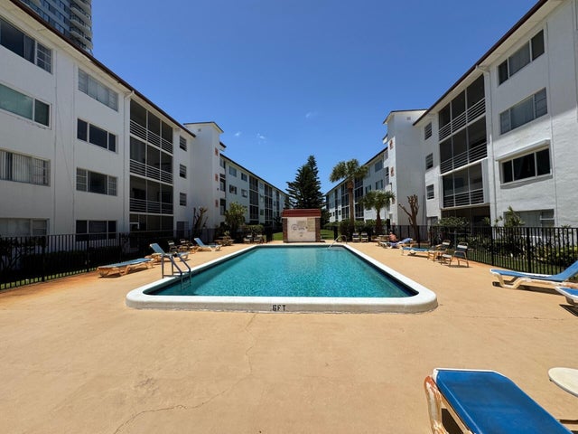 3 of 36 - 4500 N Flagler Drive #d7, West Palm Beach, FL