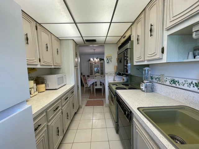 1 of 23 - 1065 E Circle Terrace #c, Delray Beach, FL