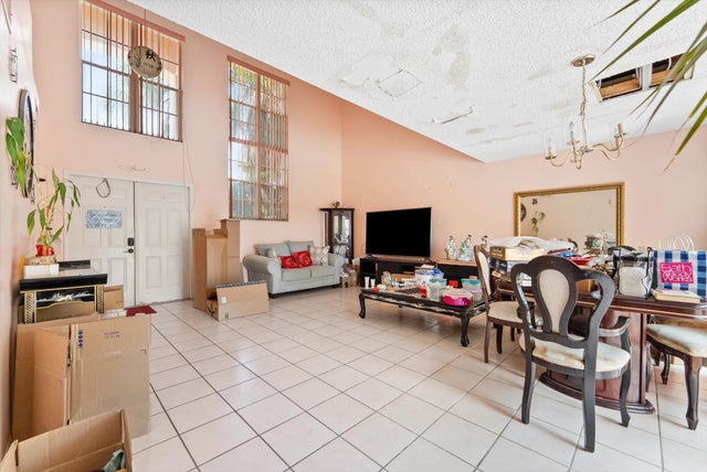 4 of 30 - 10372 Sw 9th Lane, Pembroke Pines, FL