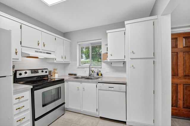 5 of 27 - 200 Waterway Drive S #108, Lantana, FL