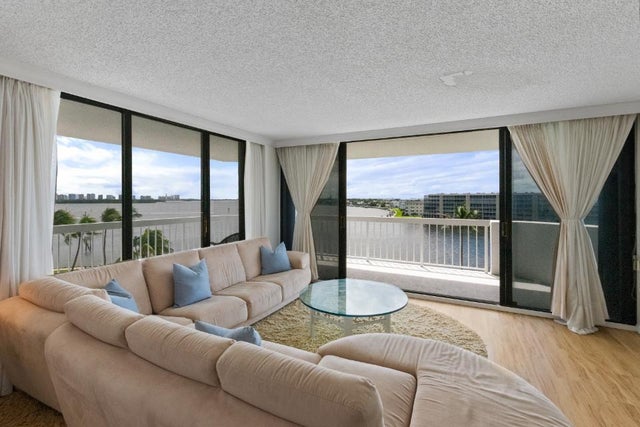3 of 48 - 115 Lakeshore Drive #547, North Palm Beach, FL