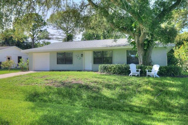 2 of 28 - 725 Jordan Avenue, Sebastian, FL