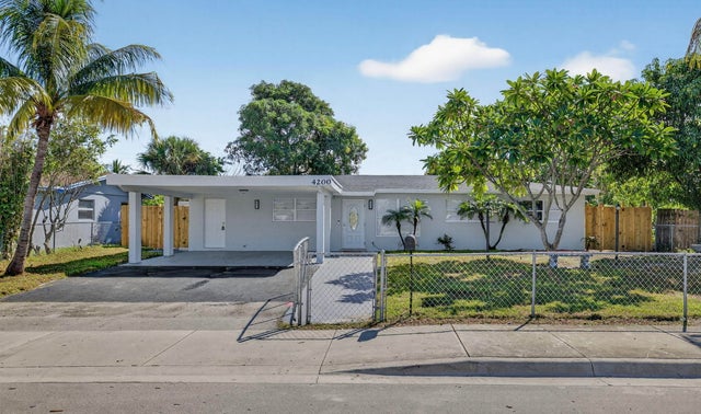 1 of 41 - 4200 Ne 3rd Avenue, Deerfield Beach, FL
