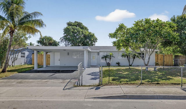 3 of 41 - 4200 Ne 3rd Avenue, Deerfield Beach, FL