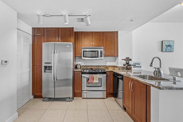 4 of 29 - 400 N Federal Highway #413n, Boynton Beach, FL
