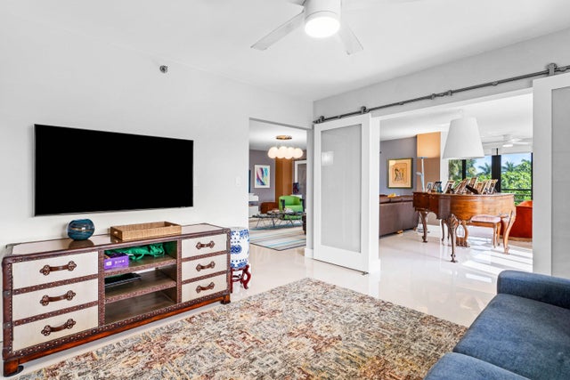 4 of 38 - 7572 Regency Lake Drive #301, Boca Raton, FL