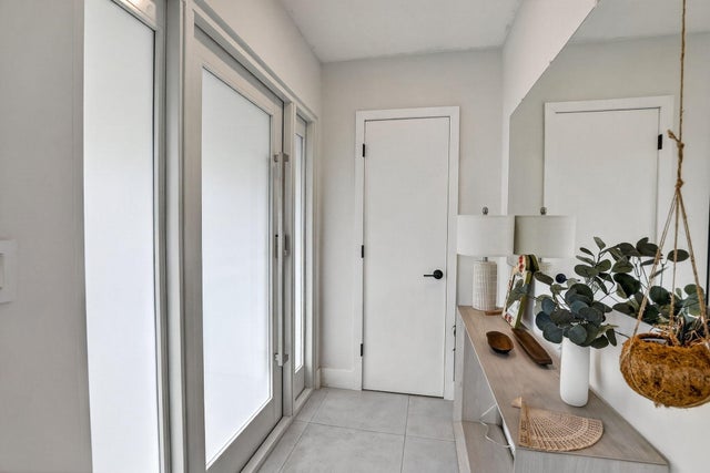 5 of 46 - 382 S Fig Tree Lane, Plantation, FL