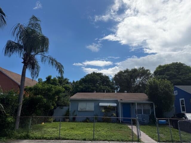 2 of 8 - 628 49th Street, West Palm Beach, FL