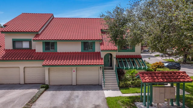 1 of 43 - 9 Lexington Lane E #h, Palm Beach Gardens, FL