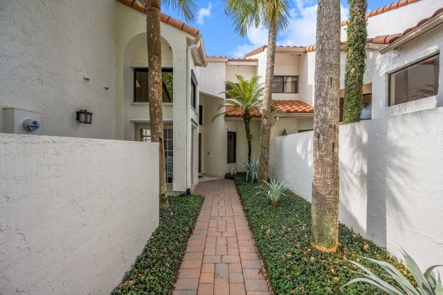 4 of 43 - 2443 Windsor Way Court, Wellington, FL