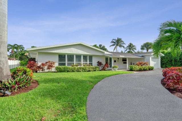 1 of 34 - 811 W Royal Palm Road, Boca Raton, FL
