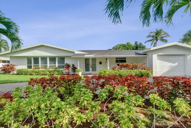 2 of 34 - 811 W Royal Palm Road, Boca Raton, FL