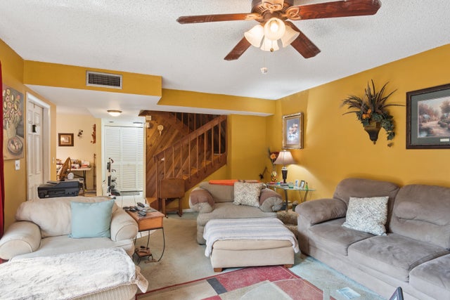 5 of 21 - 4075 Palm Bay Circle #b, West Palm Beach, FL