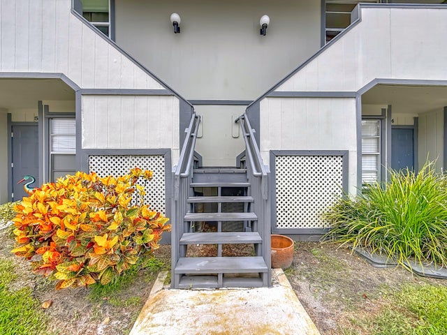 3 of 31 - 8259 Se Croft Circle #l-7, Hobe Sound, FL