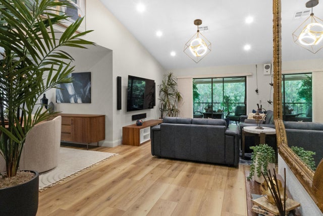 3 of 31 - 5600 Coach House Circle #e, Boca Raton, FL