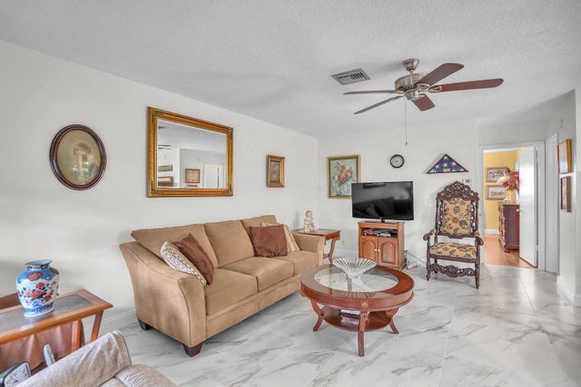 4 of 25 - 2100 Ne 38th Street #111, Lighthouse Point, FL