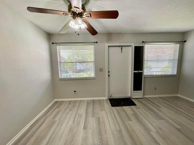 4 of 11 - 2600 Se Ocean Boulevard #e11, Stuart, FL