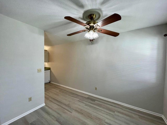 5 of 11 - 2600 Se Ocean Boulevard #e11, Stuart, FL