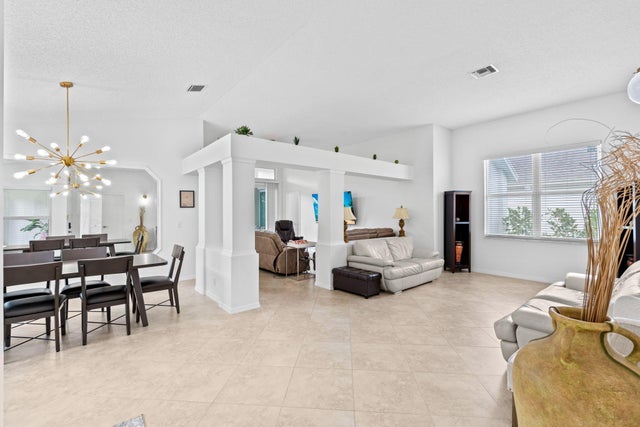 4 of 43 - 212 Trails End, Greenacres, FL
