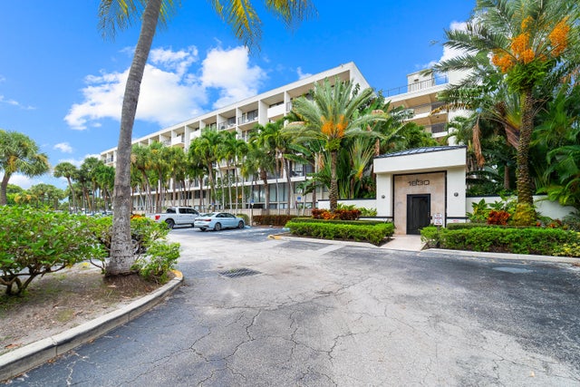 1 of 25 - 1830 Embassy Drive #107, West Palm Beach, FL